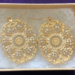 Gold filigree earrings